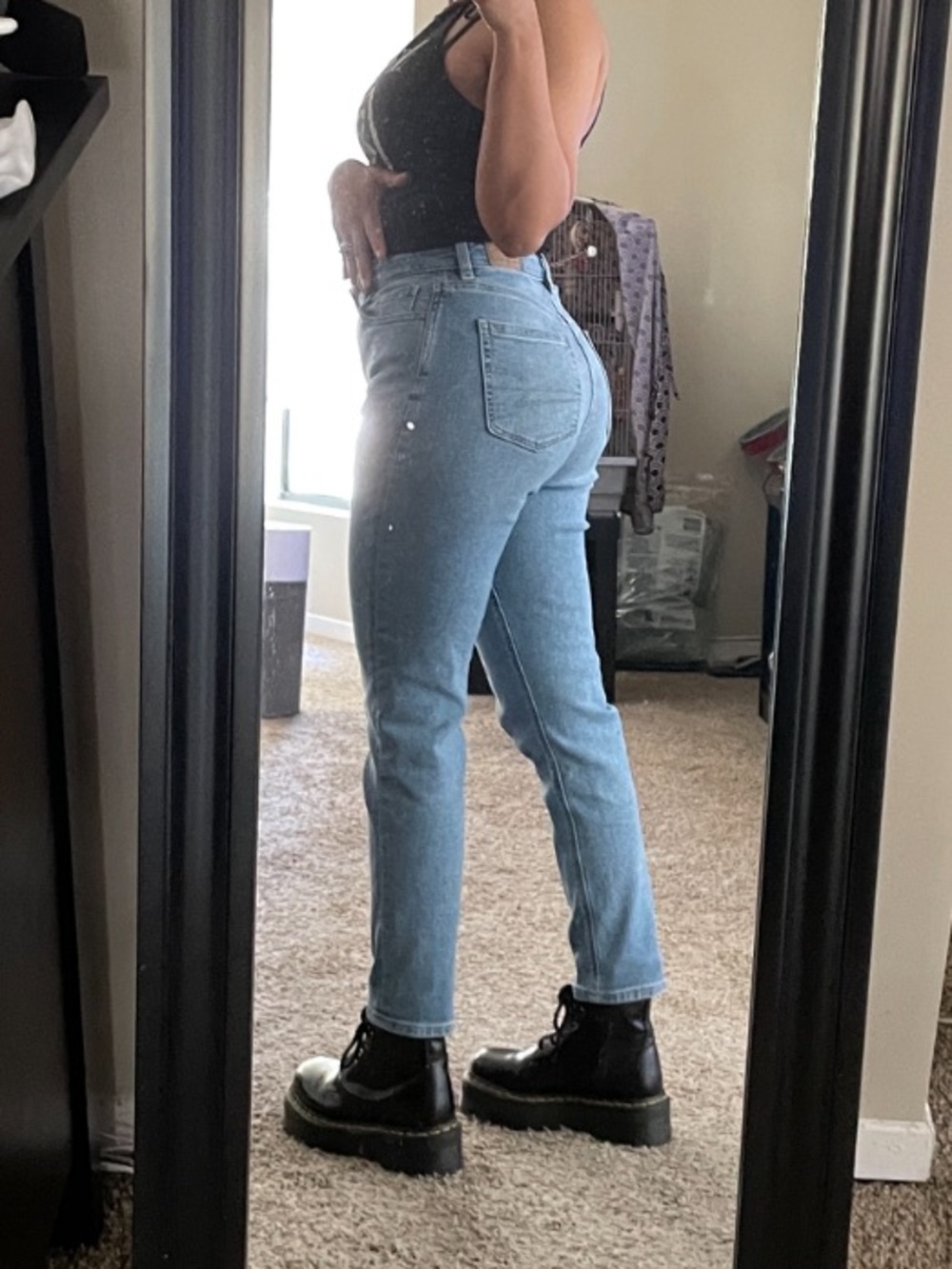 AE Strigid Mom Jean